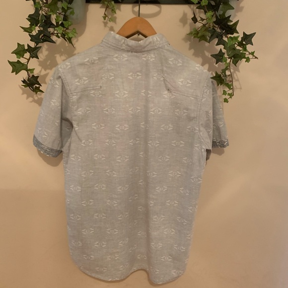 Columbia Men's Dyer Cove Short Sleeve Shirt/NWOT - Picture 2 of 7